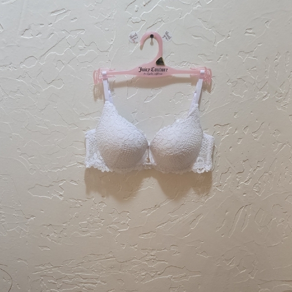 Juicy Couture Other - NWOT-Juicy Couture White Push-up Lace Bra with Underwire